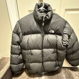 Men’s size large The North Face Puffer coat
